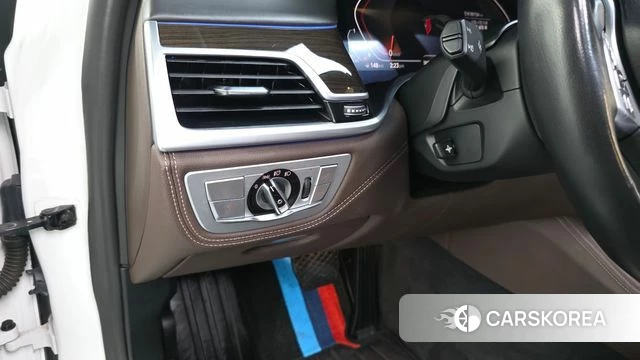 BMW 7 Series (G11) id 4187987 из Кореи 22