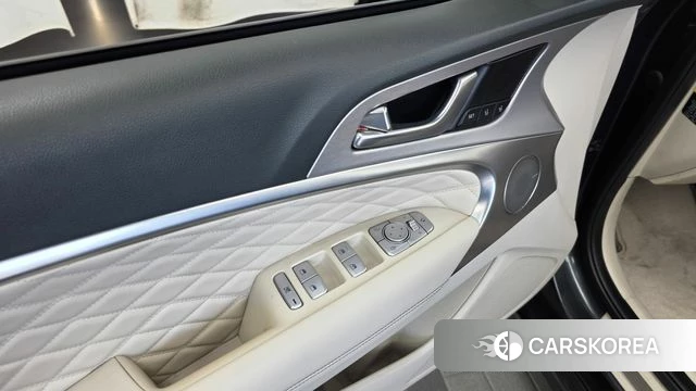 Genesis G70 id 4895468 из Кореи 22