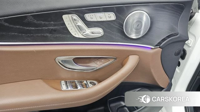 Mercedes-Benz E-Class W213 id 4447470 из Кореи 22