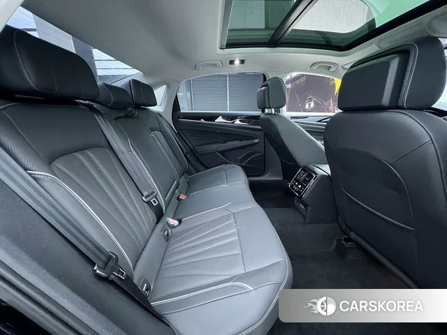 Volkswagen Passat id 4207409 из Китая 22