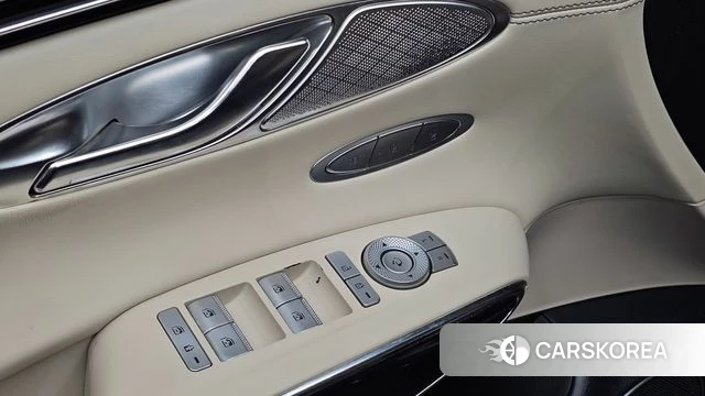 Genesis GV70 id 4854580 из Кореи 22