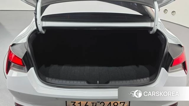 Hyundai Avante Hybrid (CN7) id 4630894 из Кореи 22