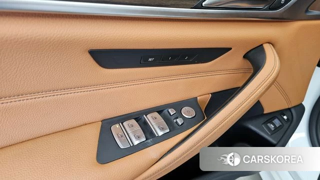 BMW 5 Series (G30) id 4435032 из Кореи 22