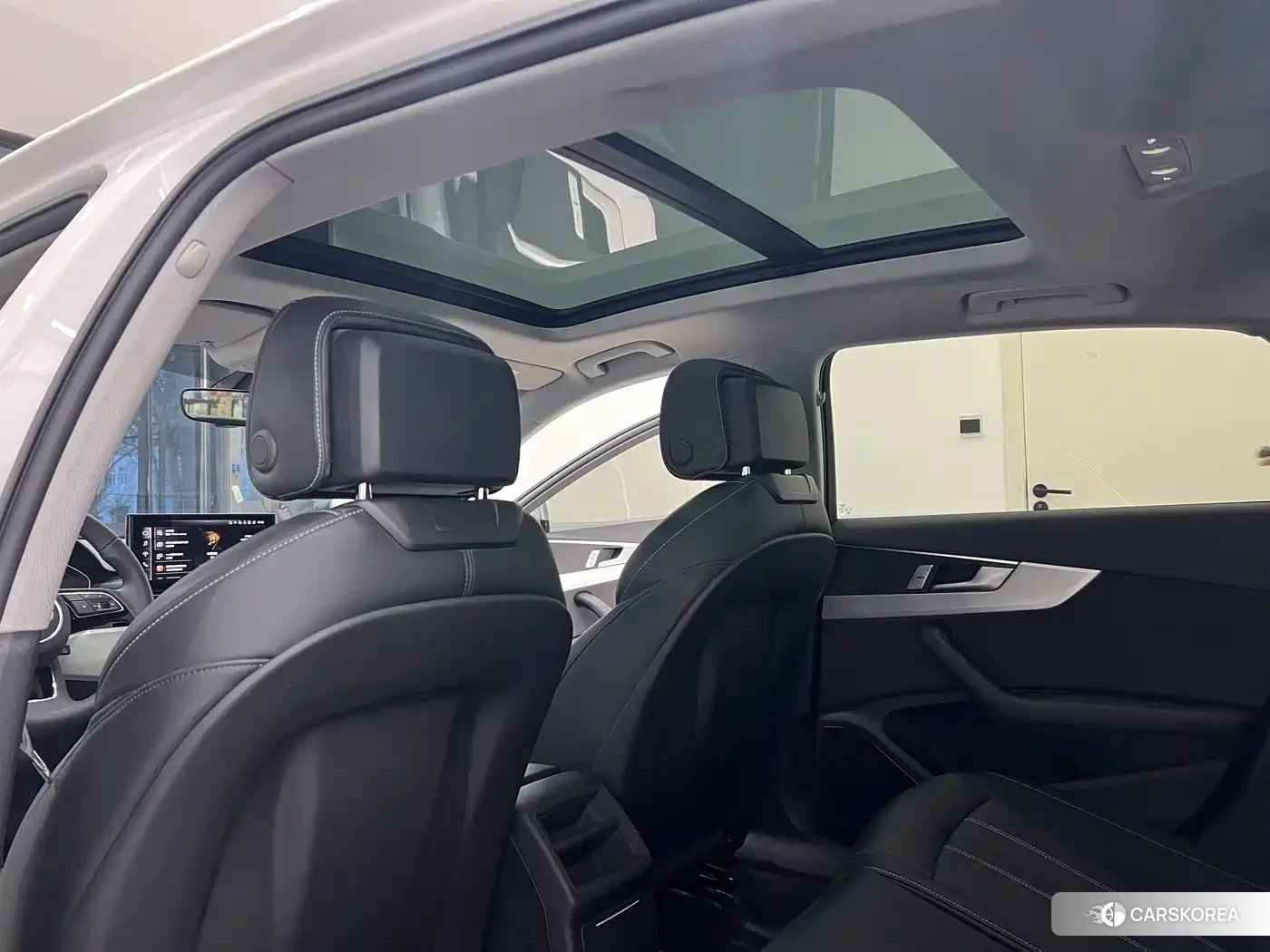 Audi A4L id 4570595 из Китая 22