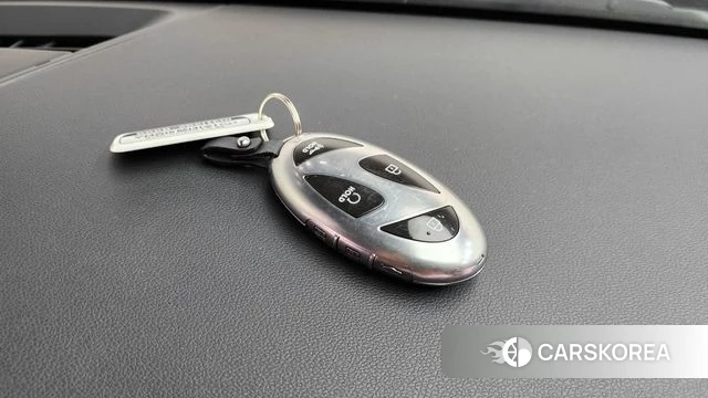 Hyundai Grandeur Hybrid (GN7) id 4500341 из Кореи 22