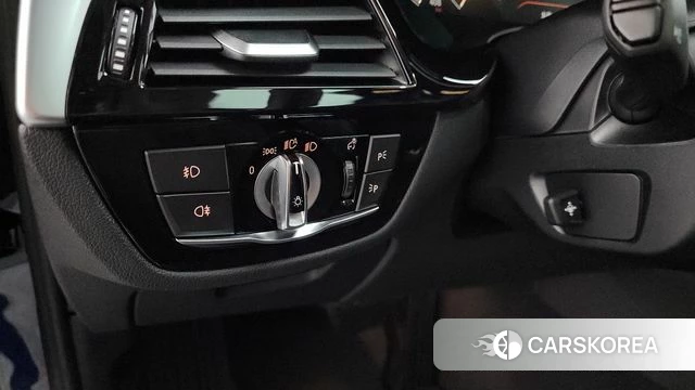 BMW 5 Series (G30) id 4410784 из Кореи 22