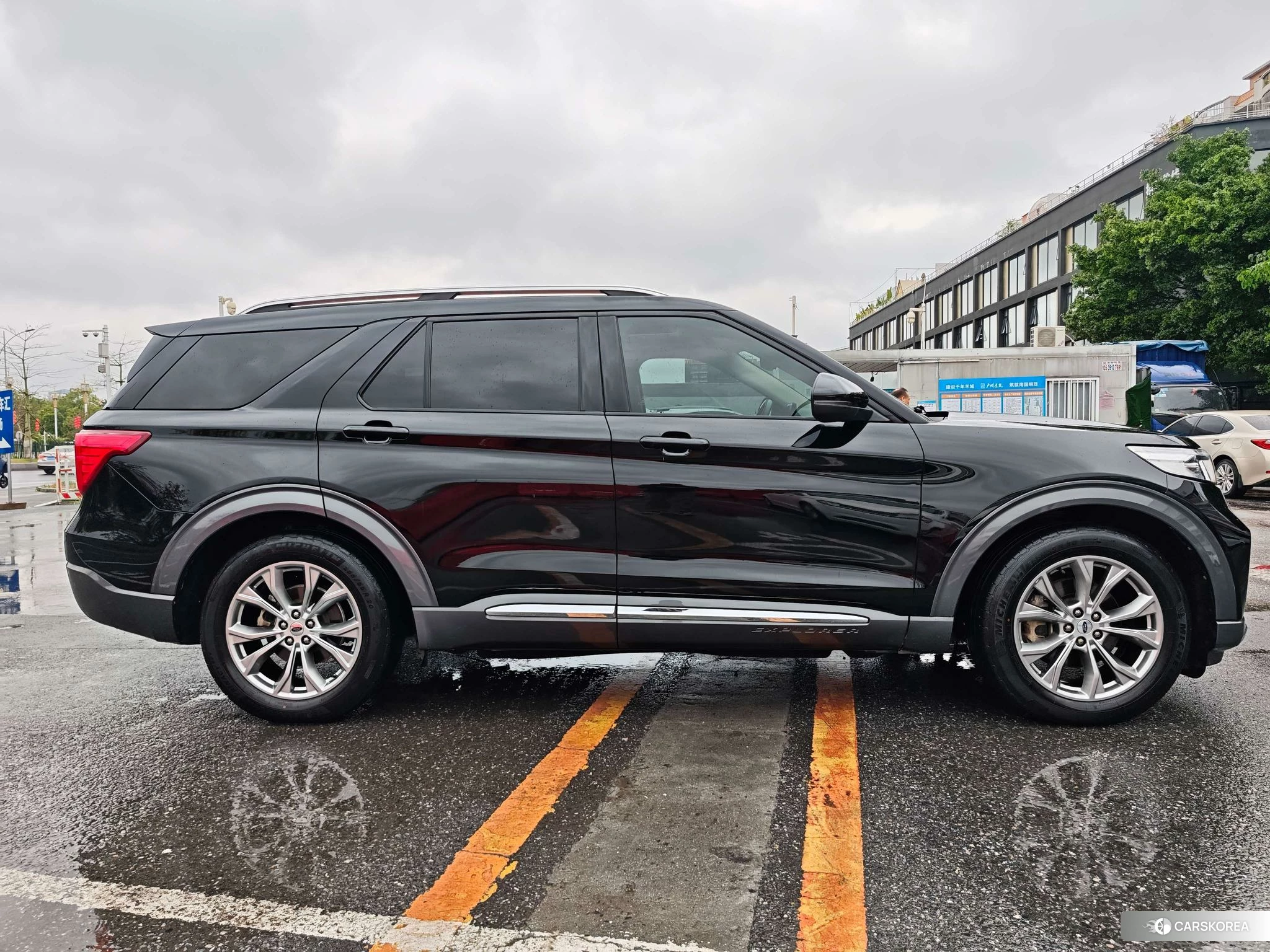 Ford Explorer id 4419085 из Китая 22
