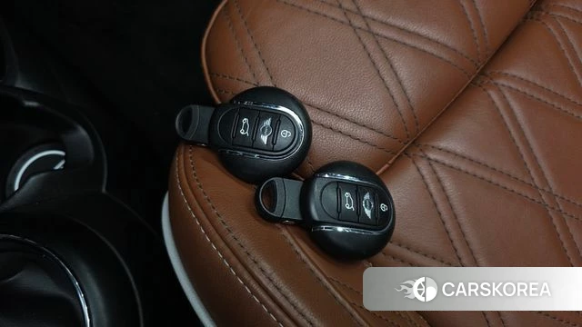 Mini Cooper S Convertible id 4305100 из Кореи 22