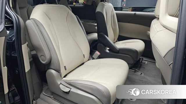Kia The New Carnival 4th Generation id 4554432 из Кореи 22
