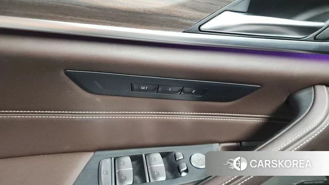 BMW 5 Series (G30) id 4530038 из Кореи 22