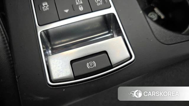 Land Rover Discovery 5 id 4856344 из Кореи 22