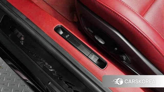 Porsche 911(992) id 4230651 из Кореи 22