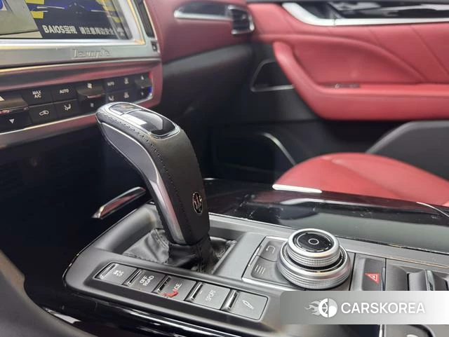 Maserati Levante id 4236392 из Китая 22