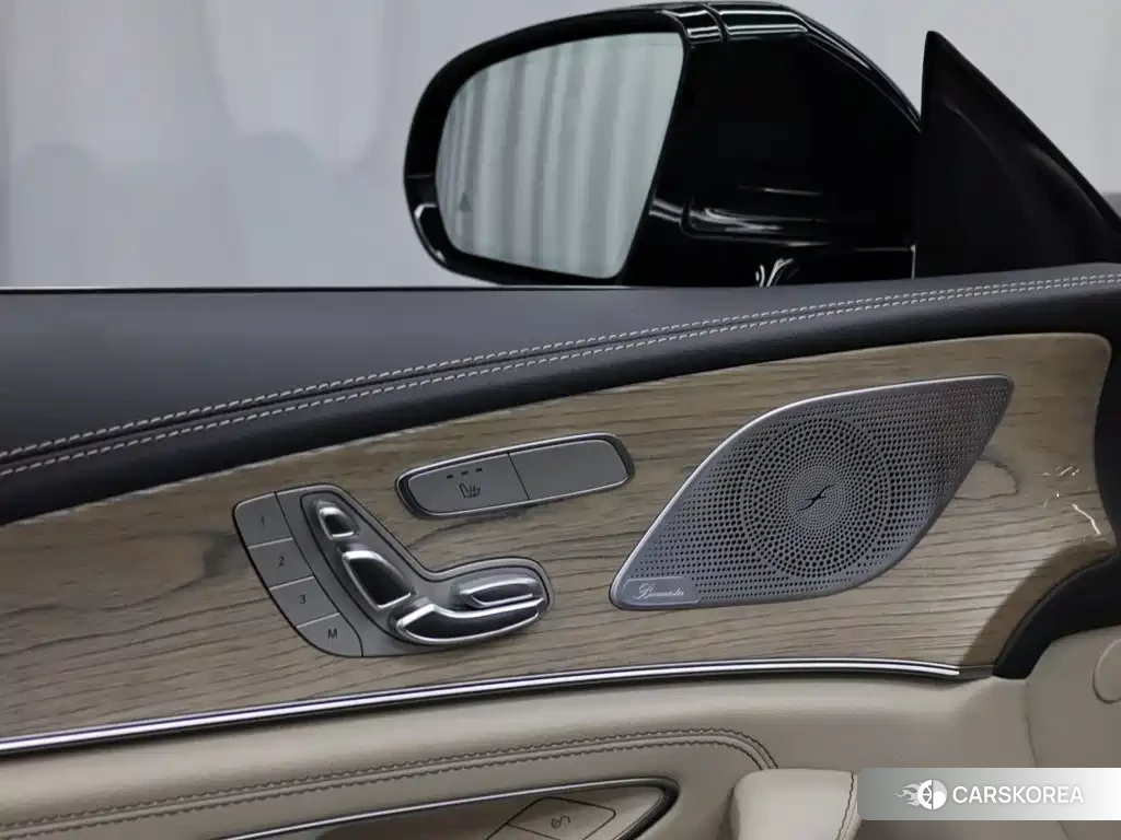 Mercedes-Benz CLS id 4628250 из Китая 22