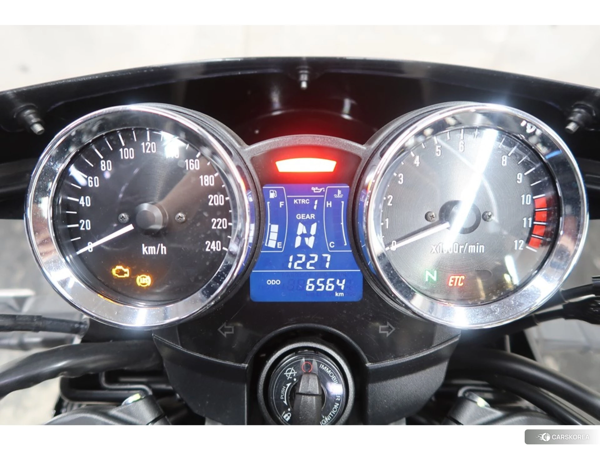 Kawasaki Z900RS CAFE id 4185365 из Японии 22