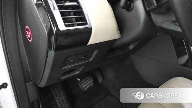 Land Rover Discovery 5 id 4615365 из Кореи 22