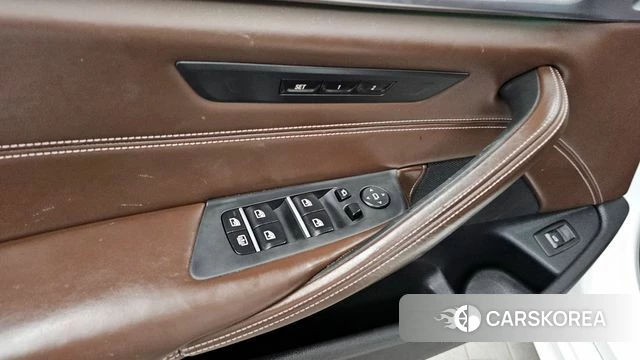 BMW 5 Series (G30) id 4378079 из Кореи 22