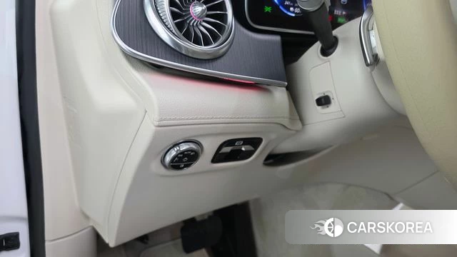 Mercedes-Benz EQS SUV X296 id 4523797 из Кореи 22