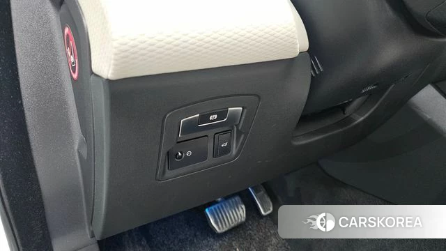 Land Rover Range Rover Velar id 4435747 из Кореи 22