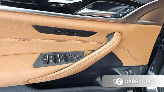 BMW 5 Series (G30) id 4610408 из Кореи 22