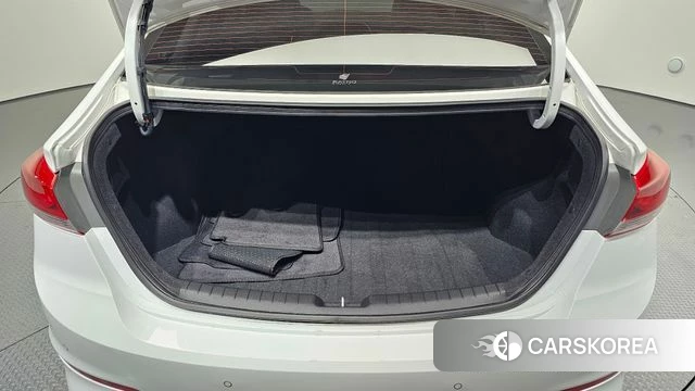 Hyundai Avante AD id 4188711 из Кореи 22