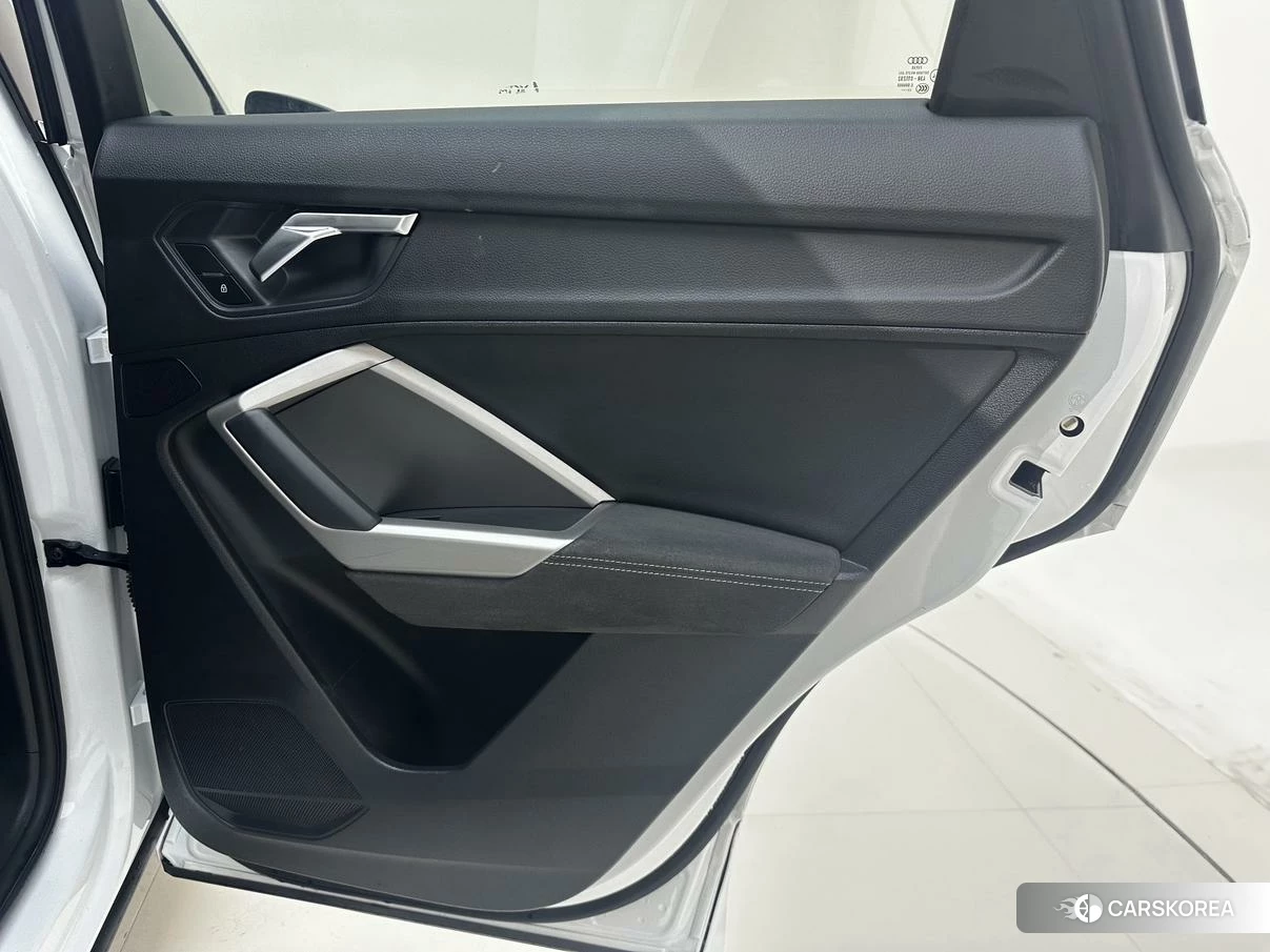 Audi Q3 id 4493174 из Китая 22