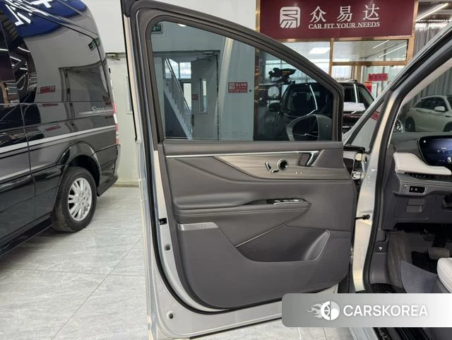 Buick GL8 id 3920599 из Китая 22