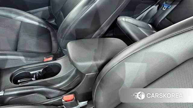 Hyundai The New Kona id 4303632 из Кореи 22
