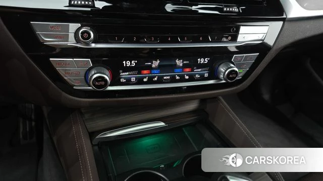 BMW 5 Series (G30) id 4562823 из Кореи 22