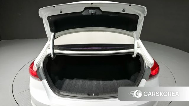 Hyundai Avante AD id 4411418 из Кореи 22