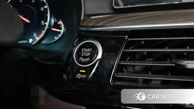BMW 5 Series (G30) id 4794965 из Кореи 22