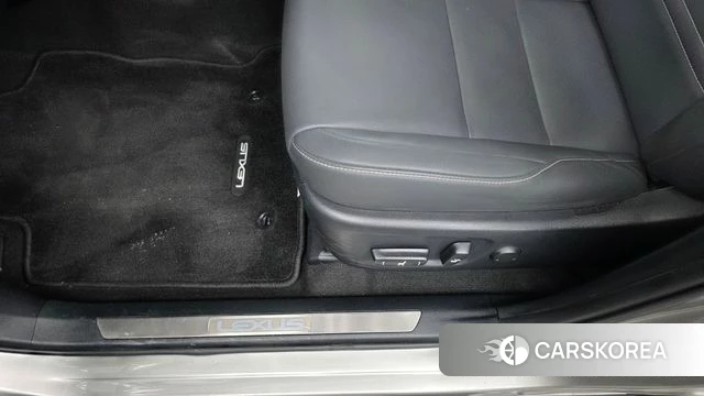 Lexus NX300h id 4764908 из Кореи 22