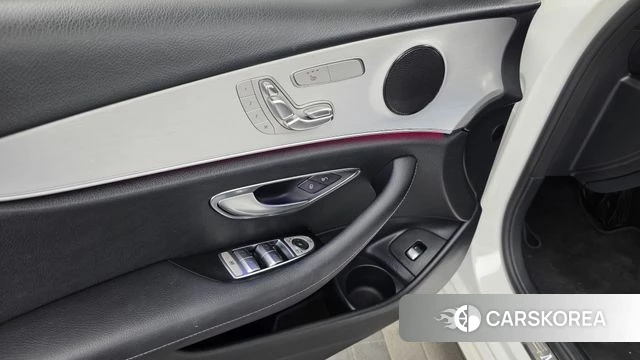 Mercedes-Benz E-Class W213 id 4716755 из Кореи 22