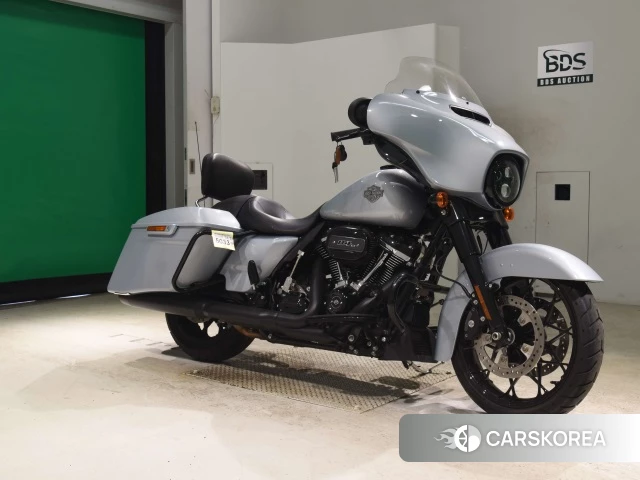 Harley-Davidson Street Glide FLHXS1870 id 3947656 из Японии 22