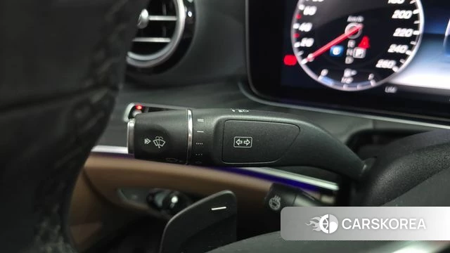 Mercedes-Benz E-Class W213 id 4658306 из Кореи 22