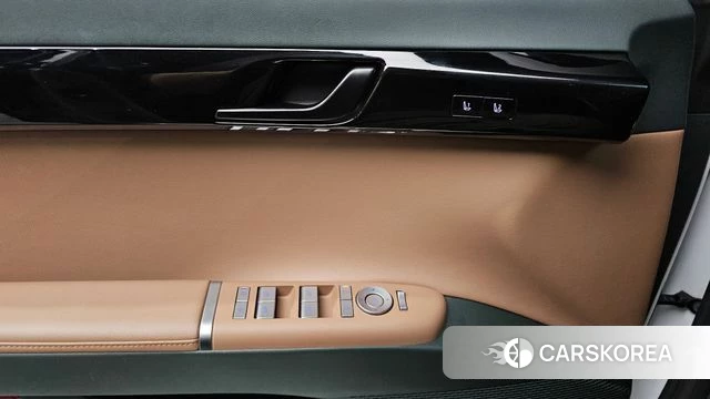 Hyundai Grandeur Hybrid (GN7) id 4248825 из Кореи 22