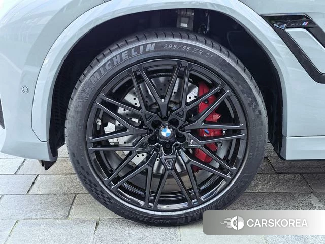 BMW X6 M id 4380459 из Китая 22