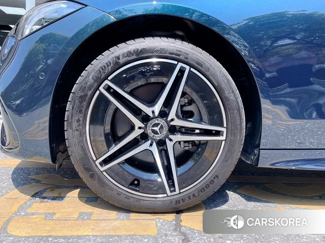 Mercedes-Benz Class C id 4348792 из Китая 22