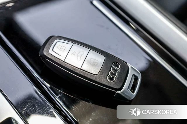 Audi Q6 id 4273501 из Китая 22