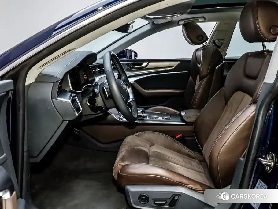 Audi A7L id 4649382 из Китая 22