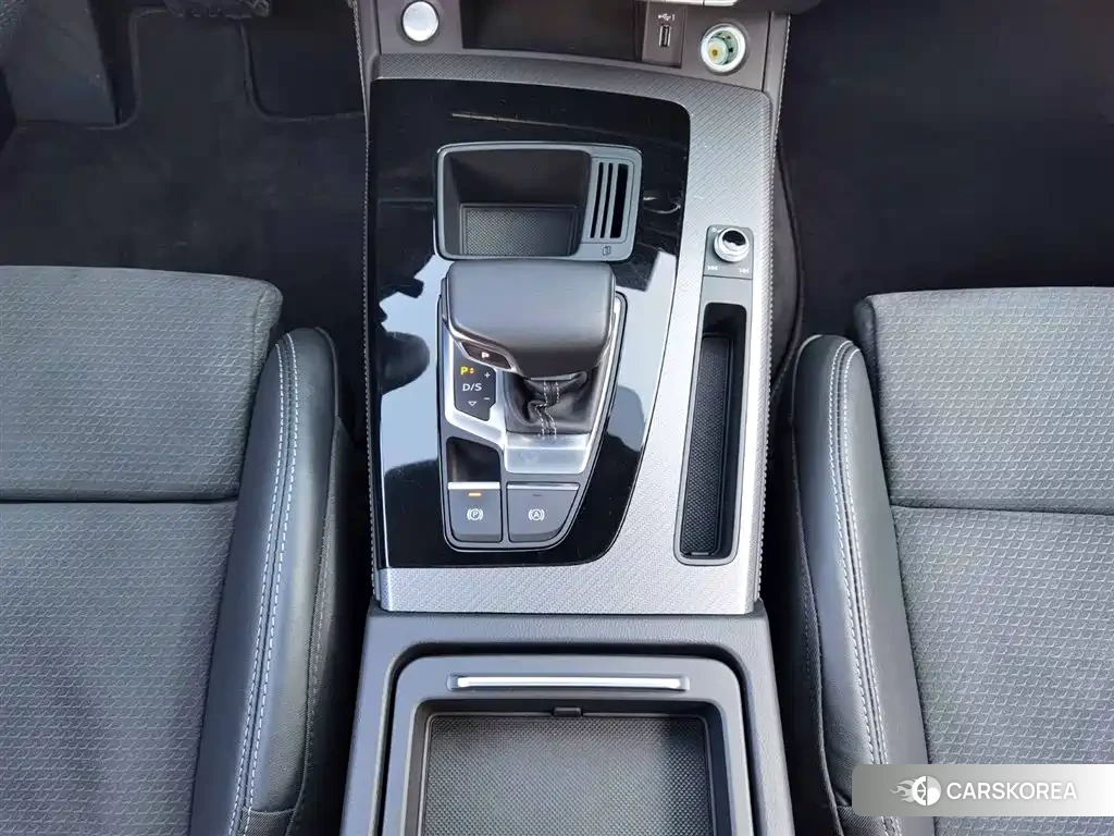 Audi Q5L id 4629461 из Китая 22