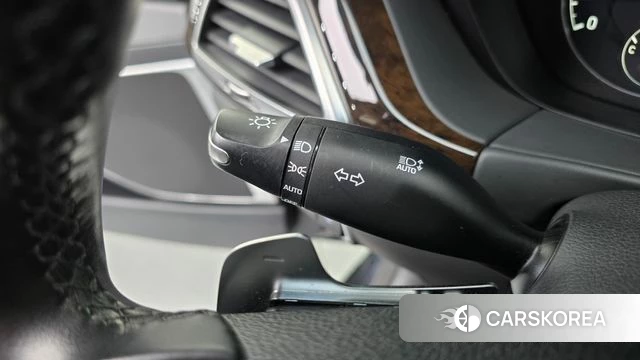 Genesis G90 id 4476927 из Кореи 22