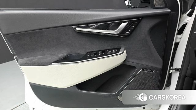 Kia EV6 id 4195648 из Кореи 22