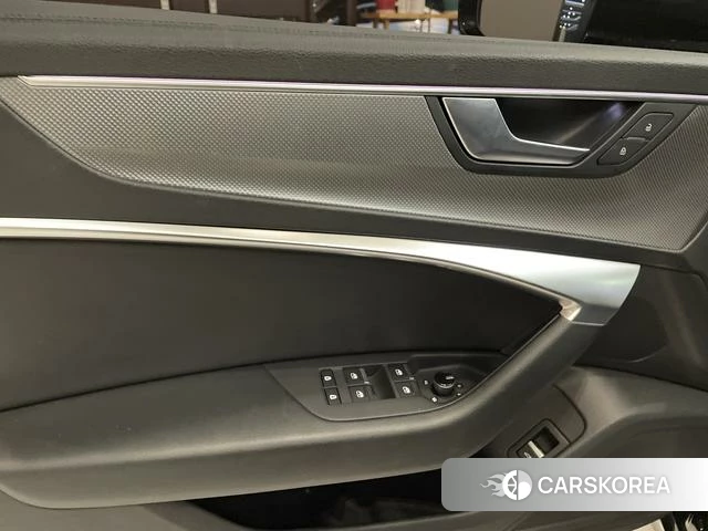 Audi A6L id 4333278 из Китая 22