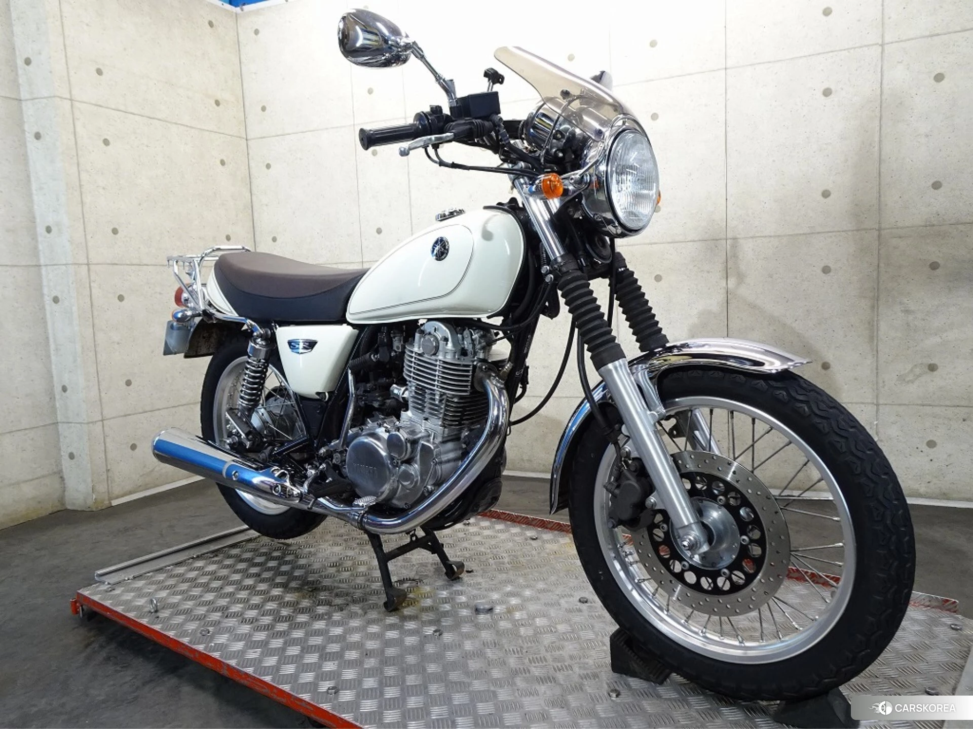 Yamaha SR 400 id 4183467 из Японии 22