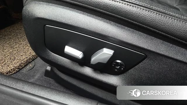 BMW 5 Series (G30) id 4918788 из Кореи 22