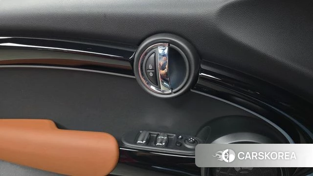 Mini Cooper S Convertible id 4834549 из Кореи 22