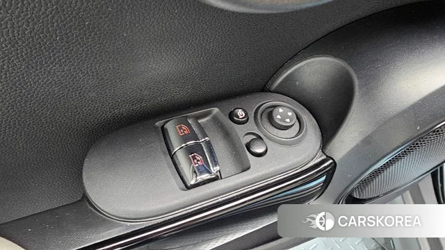 Mini Cooper S id 4726217 из Кореи 22