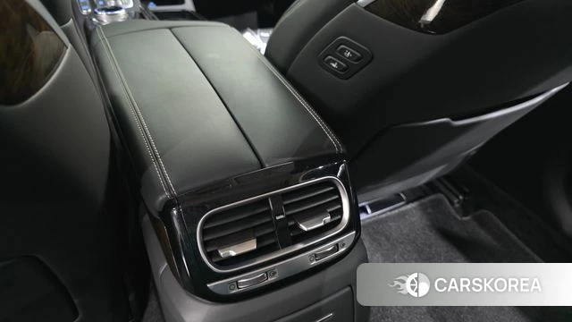 Genesis G90 id 4651321 из Кореи 22