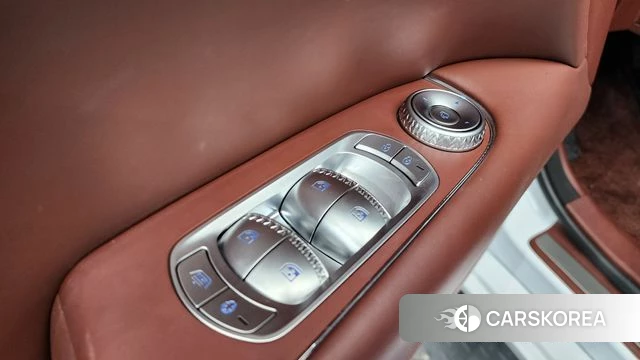 Genesis G90 (RS4) id 4592384 из Кореи 22